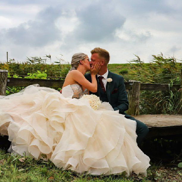 Billeder af ægte brudepar billeder bryllupsfotograf bryllupsbilleder