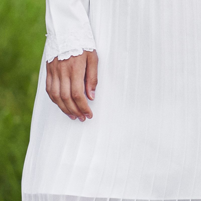 Billig konfirmand kjole på tilbud Luxux Real silk Lilly partyline