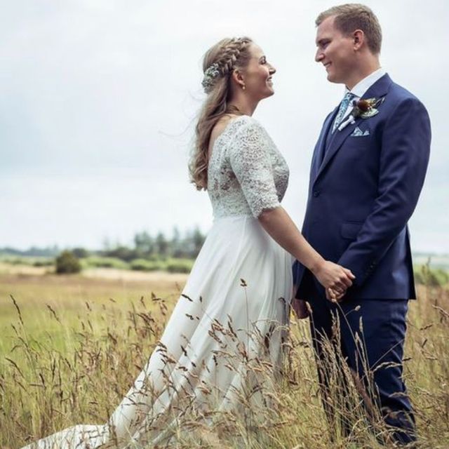 Billeder af ægte brudepar billeder bryllupsfotograf bryllupsbilleder
